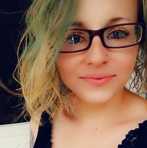 Meet your Posher, Mandy